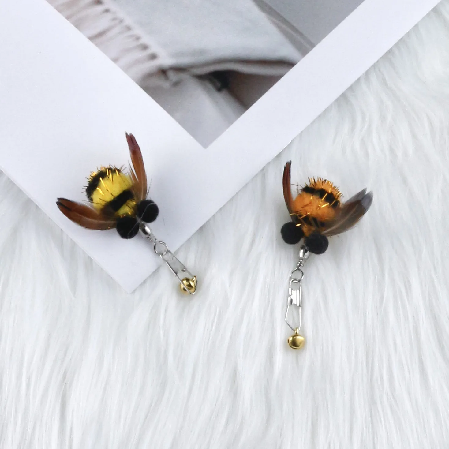 Juguete de peluche con plumas y cabeza reemplazable para gatos - imagen 5