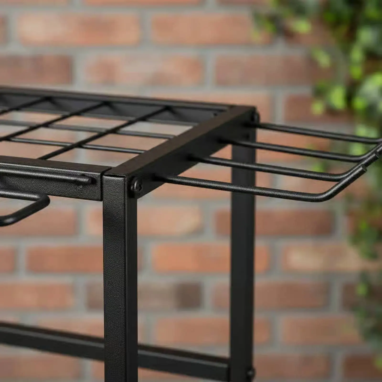 Soporte metálico para herramientas de jardín con patas ajustables - imagen 3