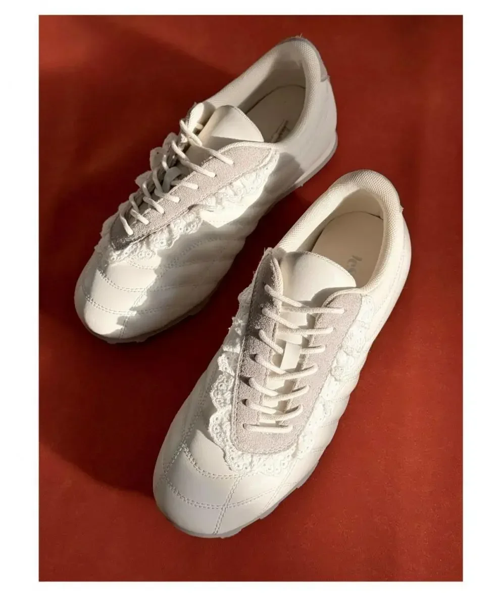 Zapatos Deqin TULX en uso casual urbano