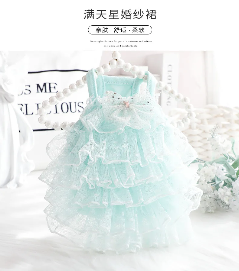Vestido de princesa con encaje y estrellas para perros pequeños