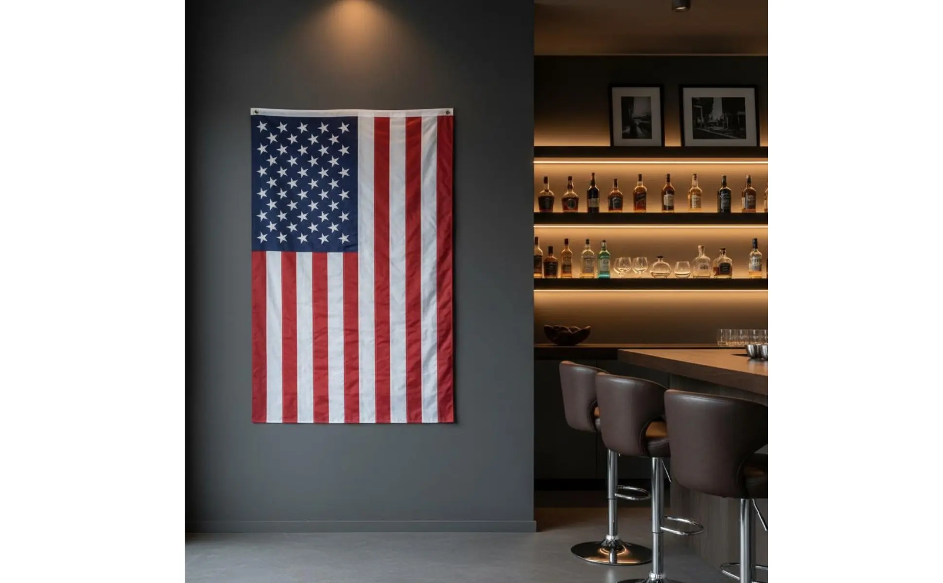 Bandera de Estados Unidos con tonos vivos lista para colgar