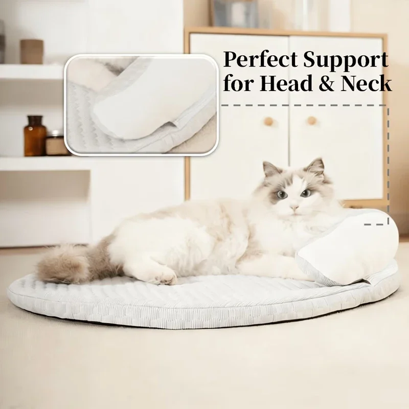 Cama para gatos con forma ovalada y tonos suaves