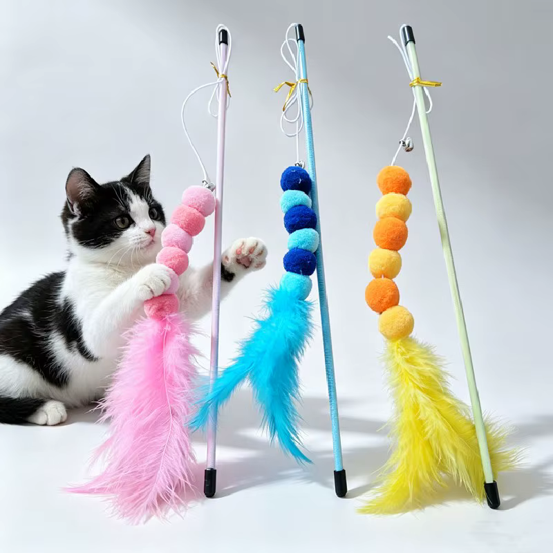 Juguete Interactivo para Gatos con Plumas, Campana y Rascador - imagen 3