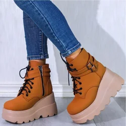 Botines góticos negros de mujer con tacón grueso y plataforma