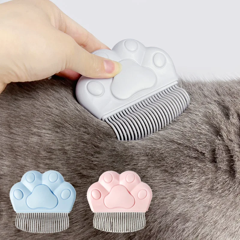 Cepillo para gatos en uso