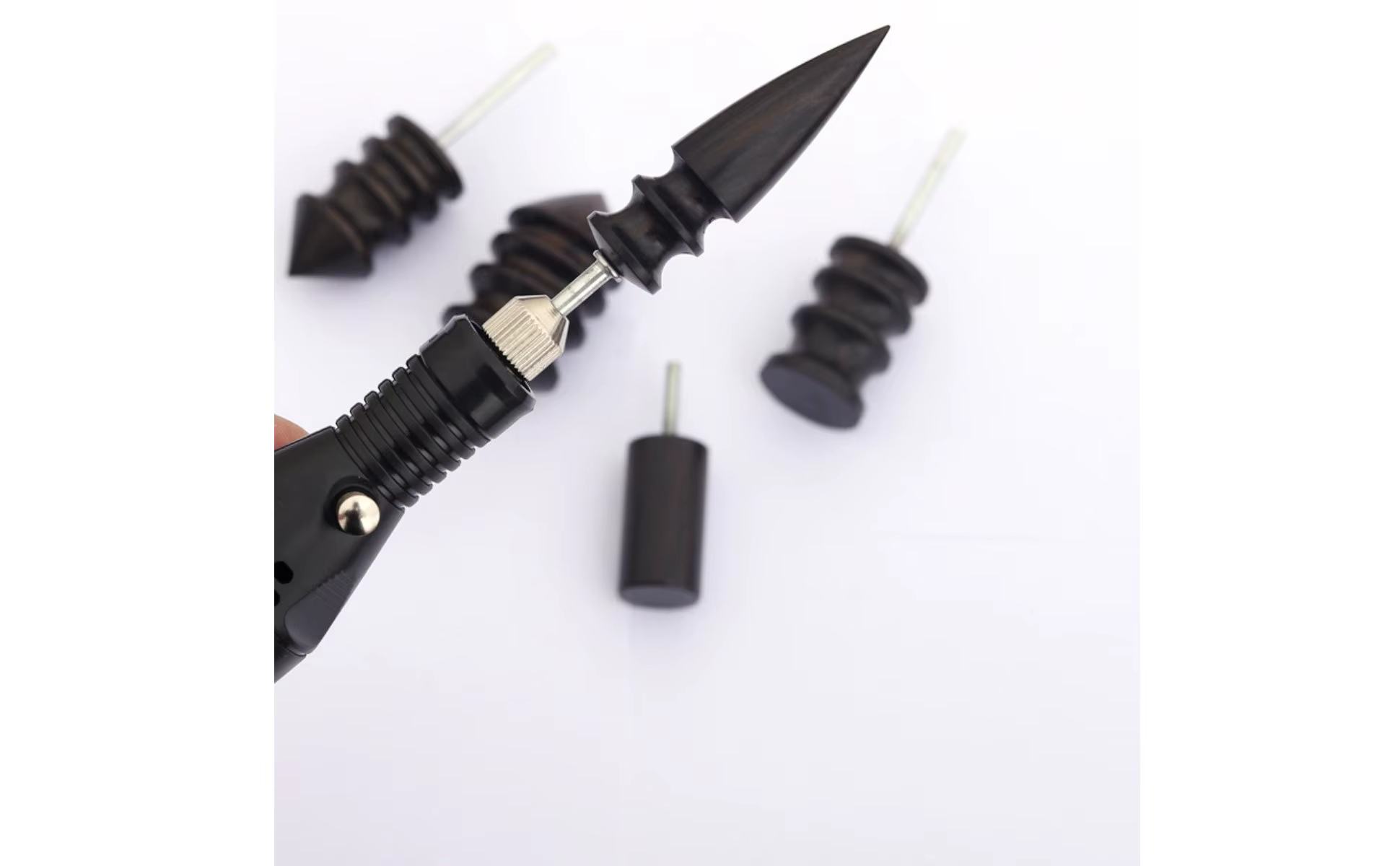 Detalle de la velocidad variable del pulidor de cuero USB