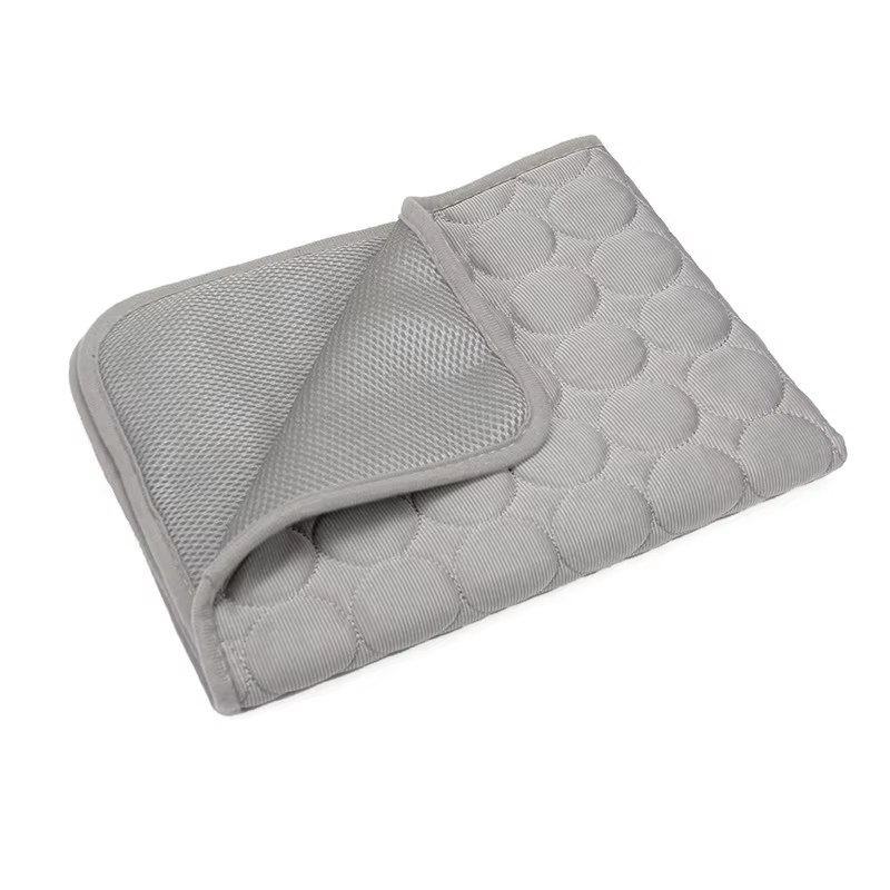 Alfombra refrescante para gatos y perros: almohadilla de hielo lavable - imagen 2