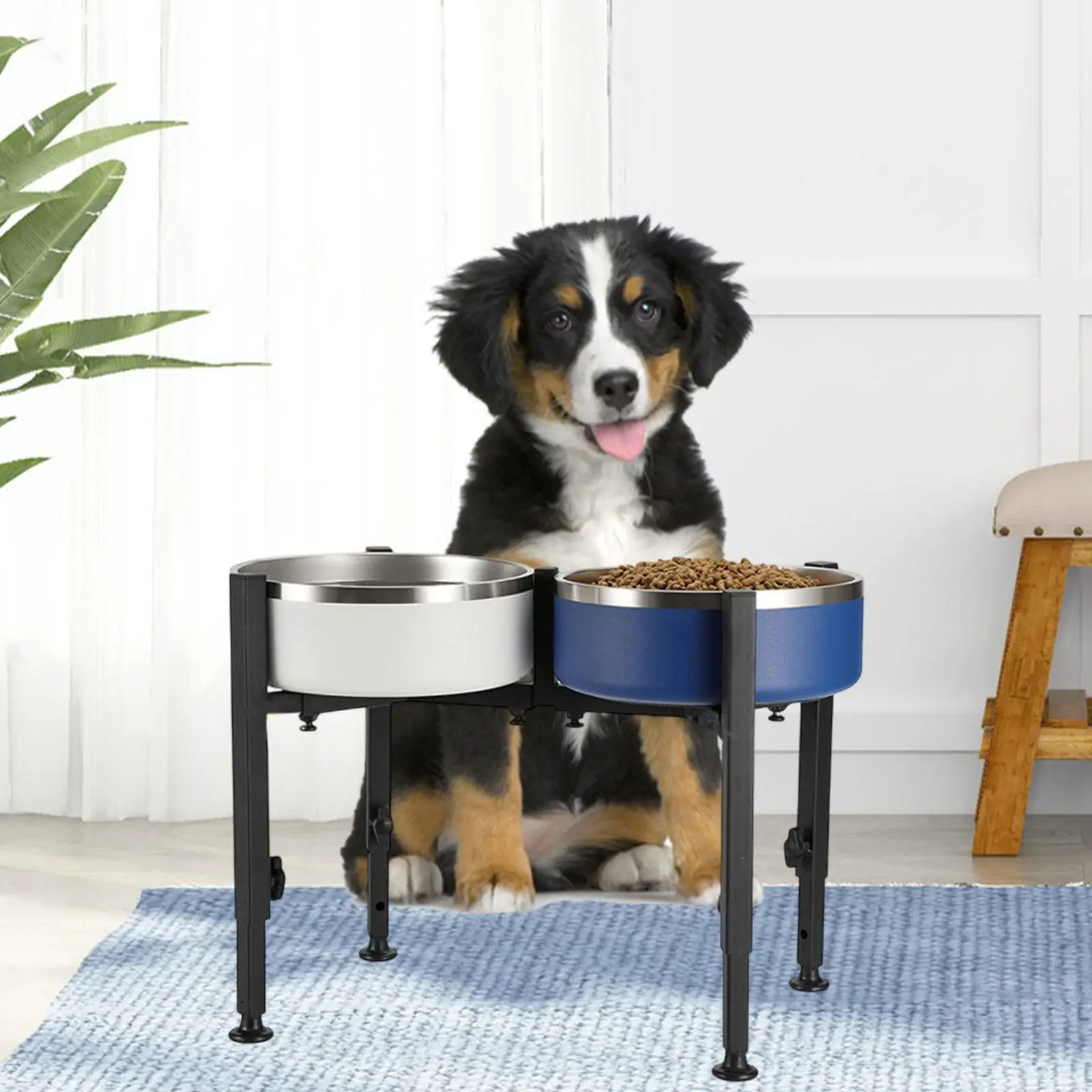 Detalle del montaje del soporte elevado para cuencos de perro
