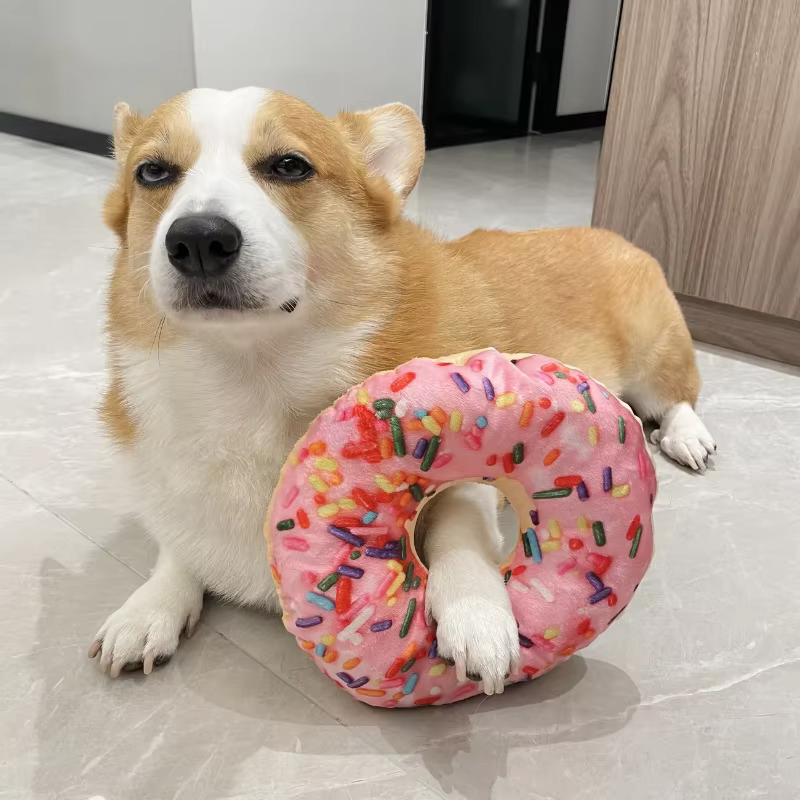 Juguete masticable de pizza con peluche y sonido para perros - imagen 2