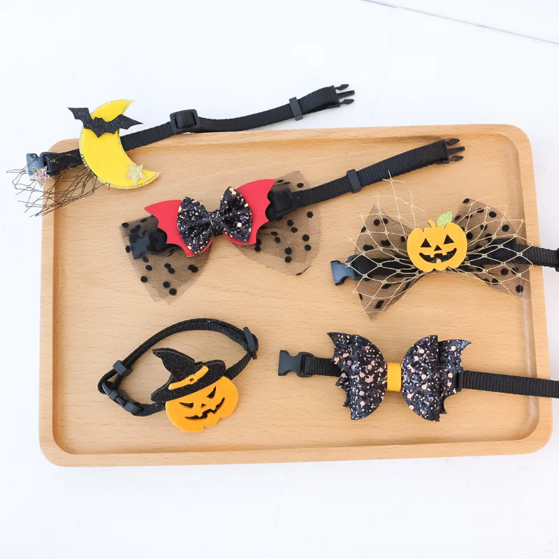 Collar de Halloween para mascotas con detalle de lazo