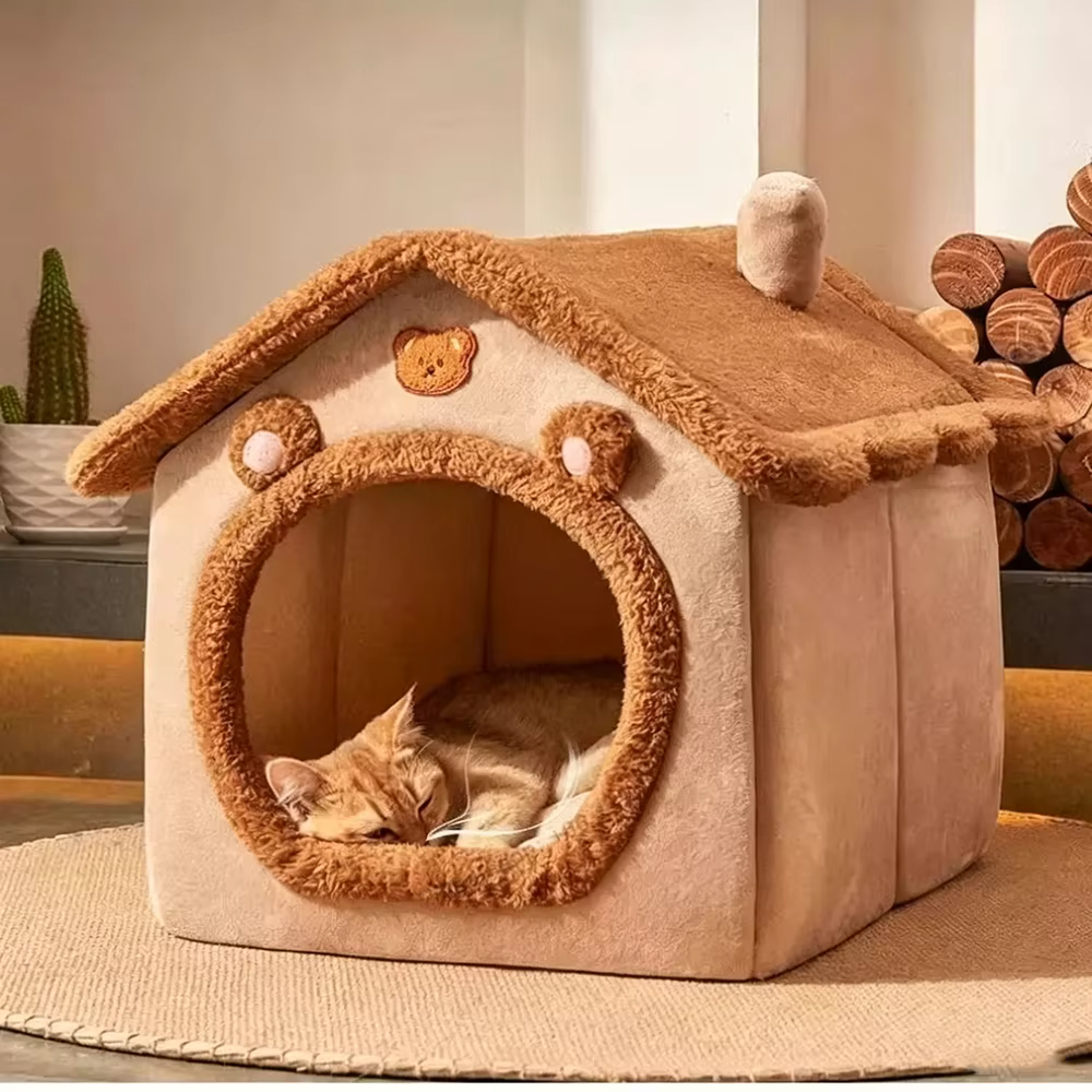 Cama cerrada con diseño de oso y cojín extraíble