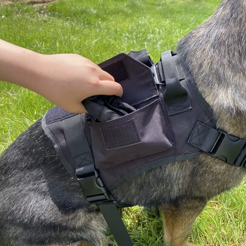 Arnés ajustable táctico para perros y gatos, con asa y bolsa - imagen 5