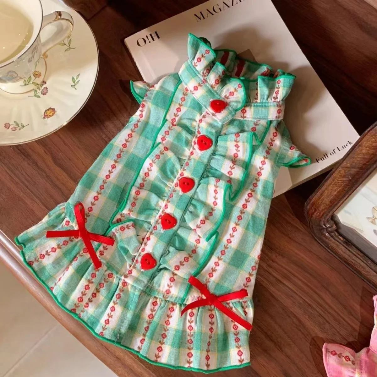 Conjunto falda y camisa a cuadros para mascotas
