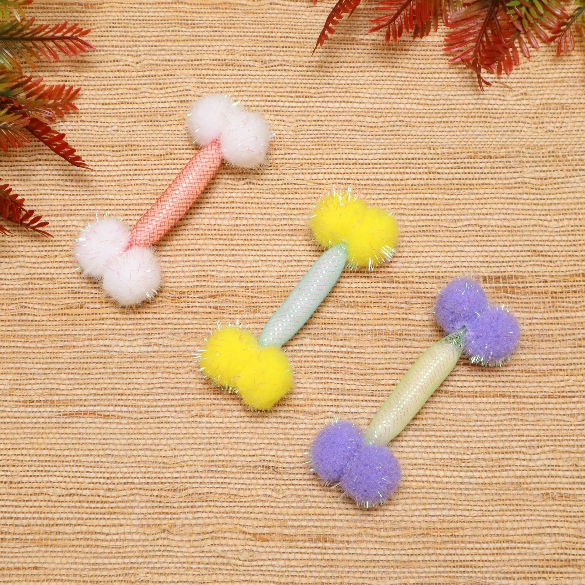 Juguete de peluche con tubo de malla para gatos - pack 2 o 3