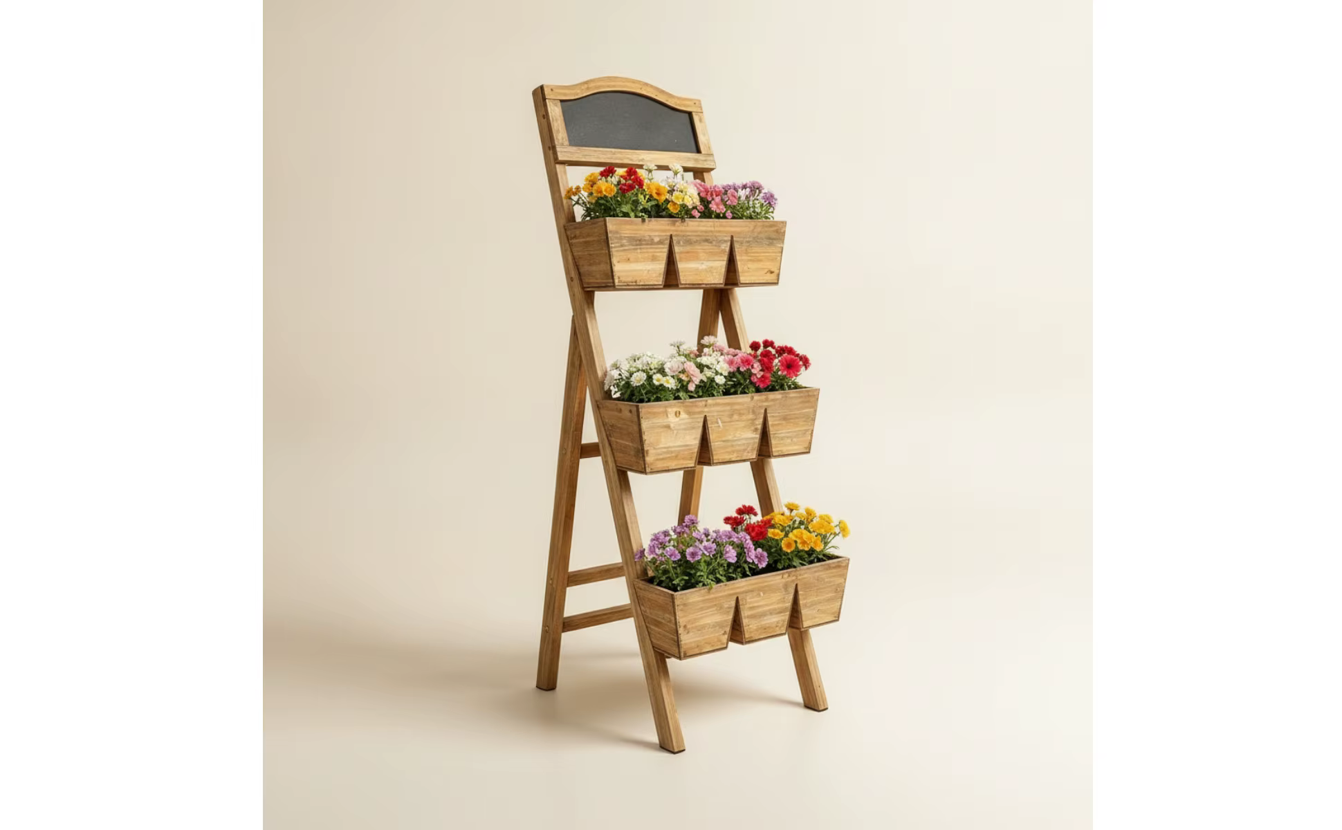 Soporte de madera rústico con tres niveles y jardineras