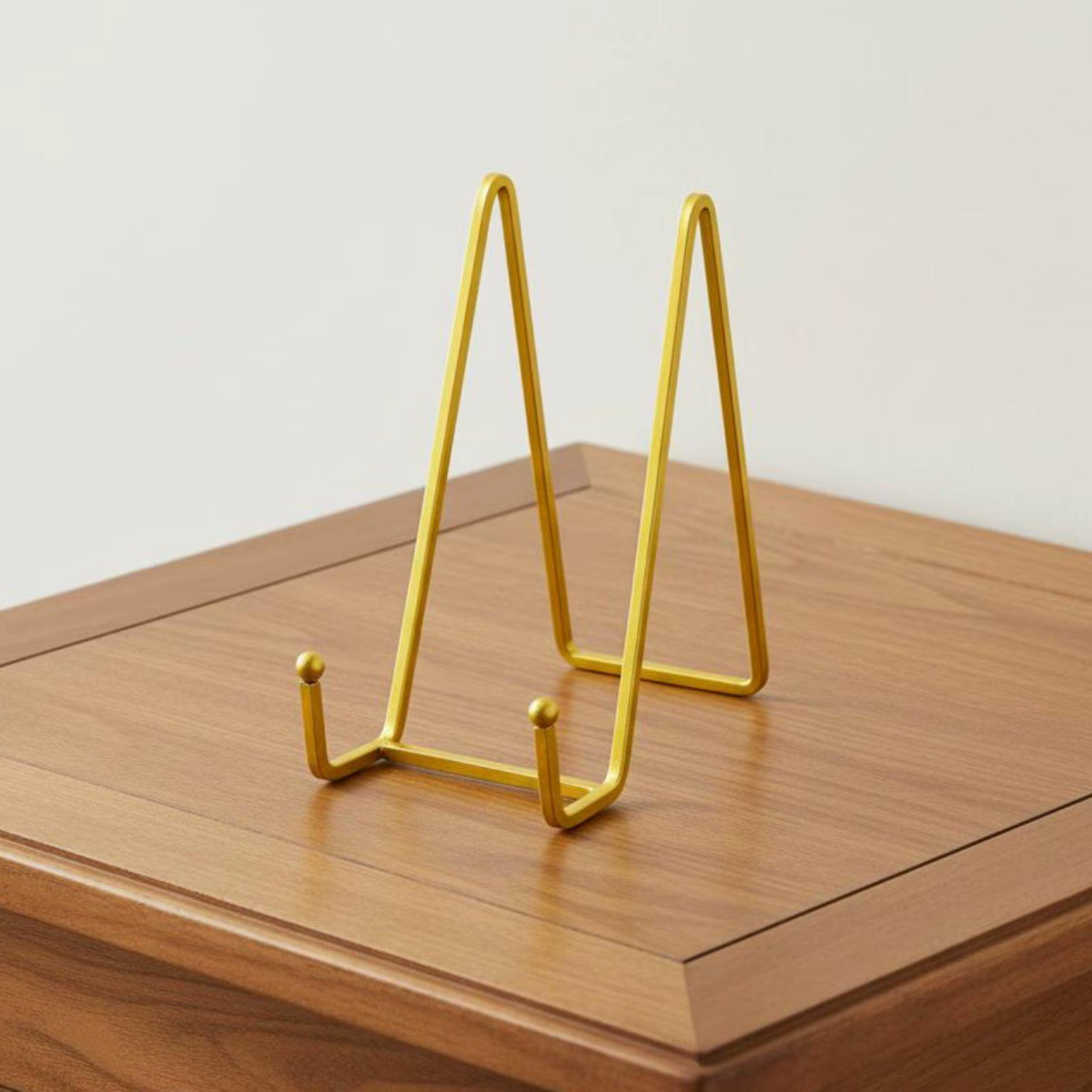 Soporte de hierro para comederos de gato y perro - imagen 2