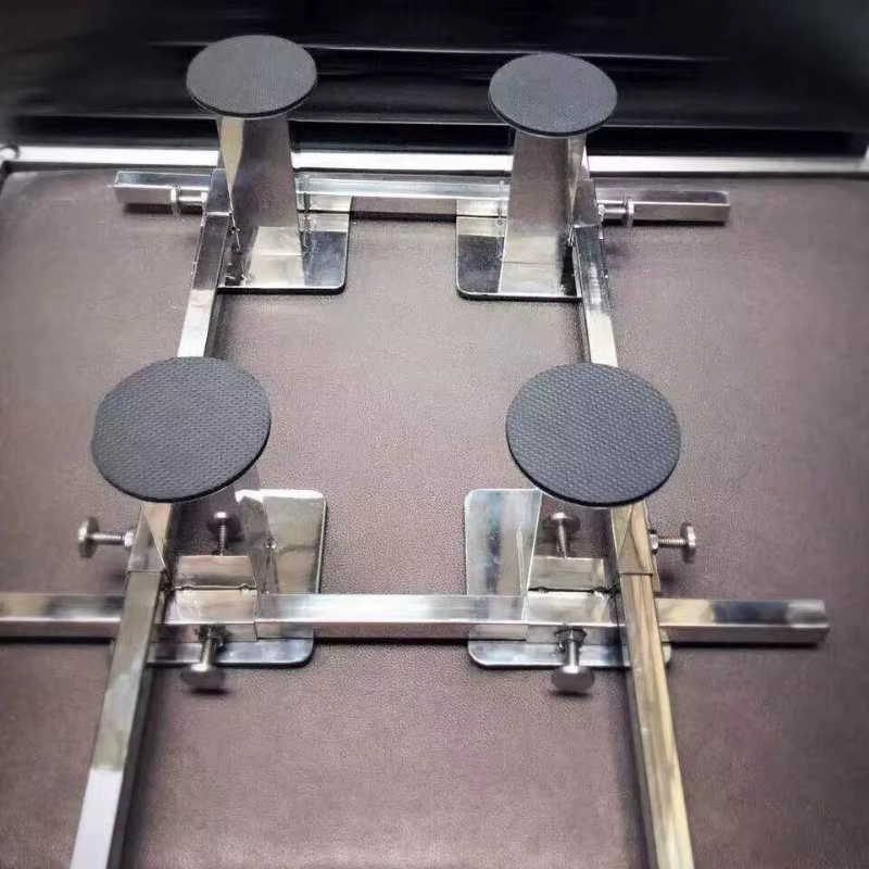 Soporte de exhibición con estructura a cuatro pilares