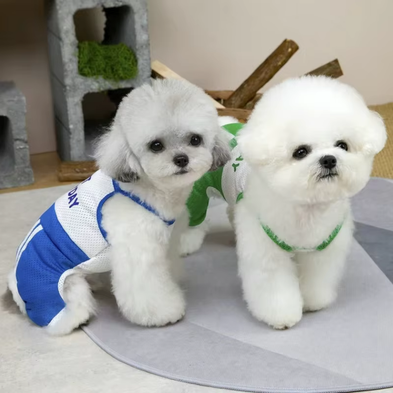 Mono de malla veraniego con tirantes para perros y gatos – Letras - imagen 2