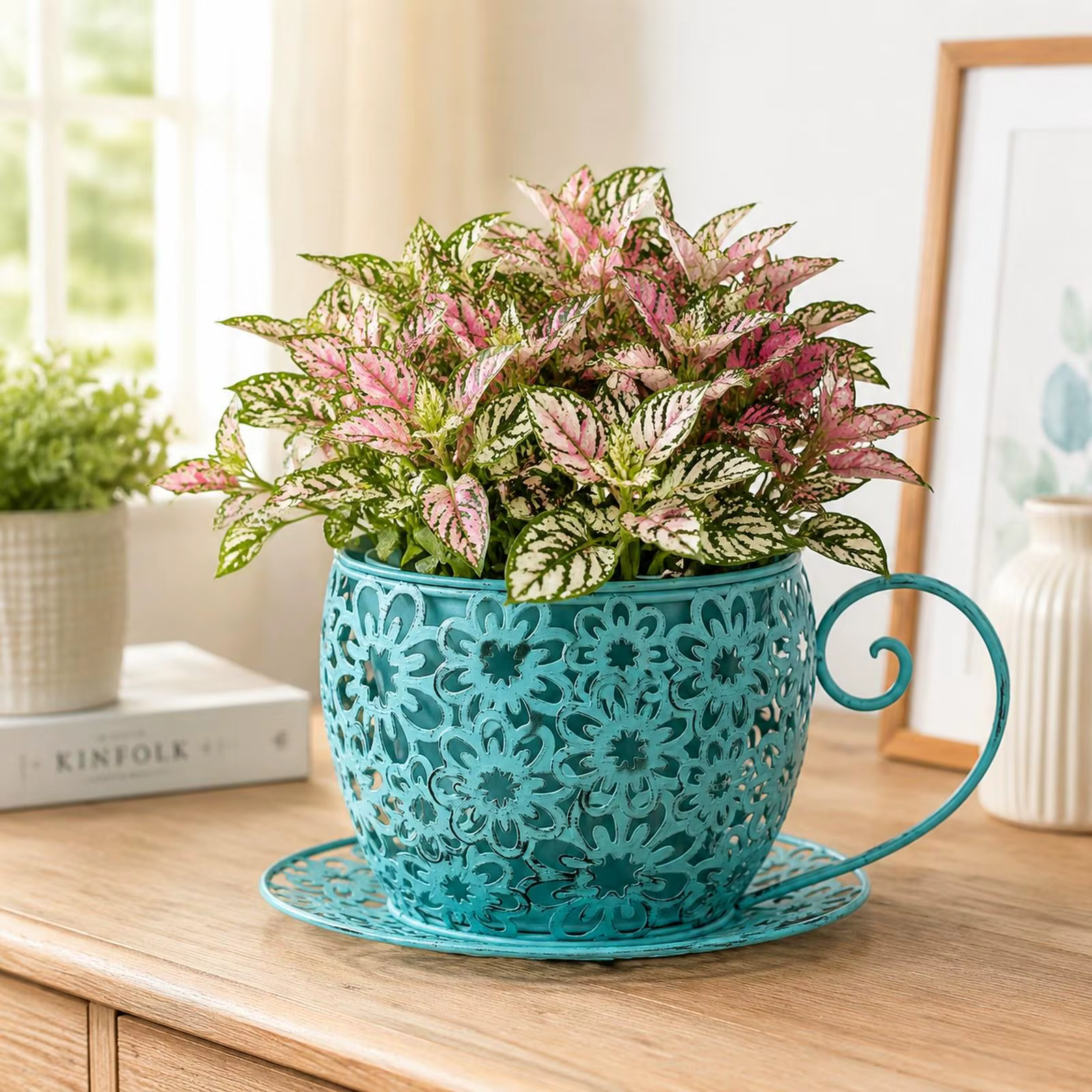 Maceta metálica con estilo vintage para plantas