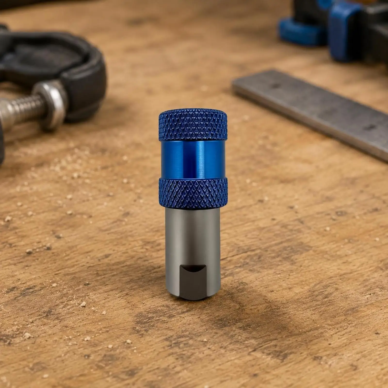 Adaptador con punta de destornillador insertada
