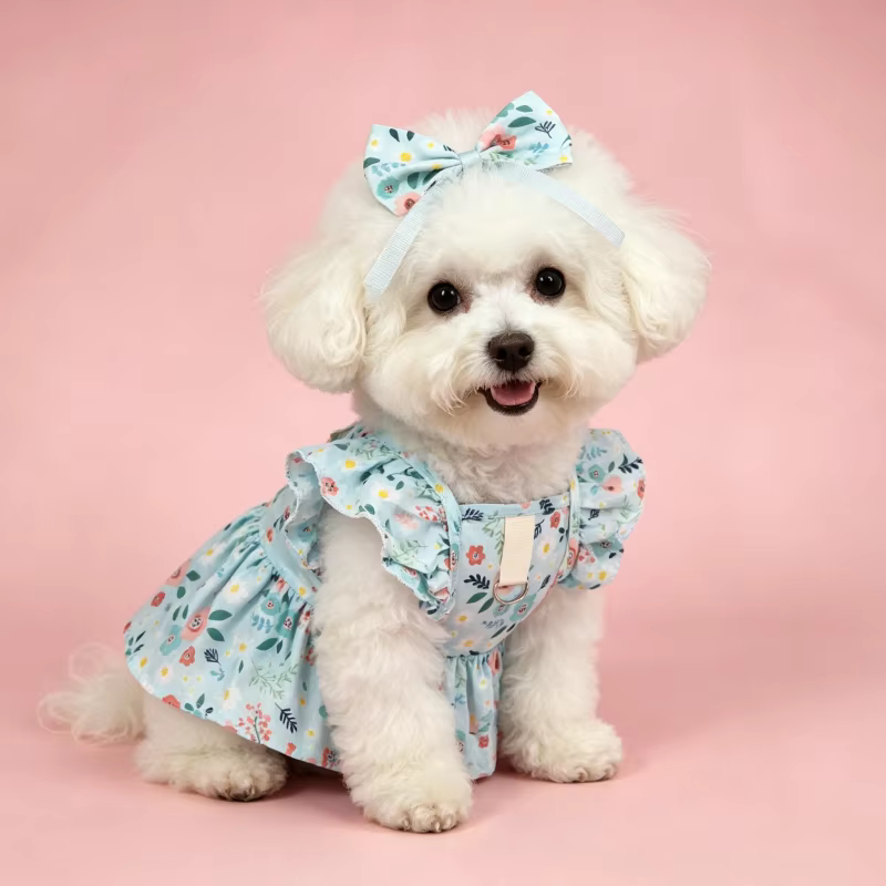 Vestido floral con lazo y accesorio de pelo para perros pequeños - imagen 2