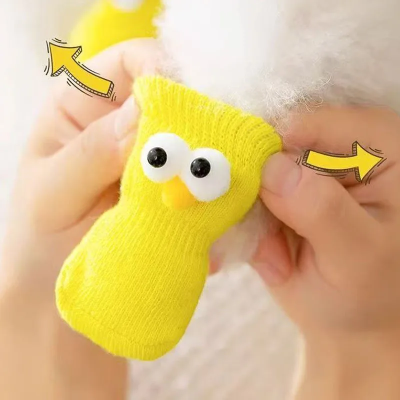 Calcetines antideslizantes de punto con ojos 3D para gatos y perros - imagen 3