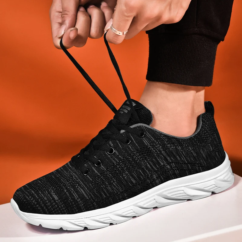 Vista frontal de zapatillas deportivas HOZNANSHI