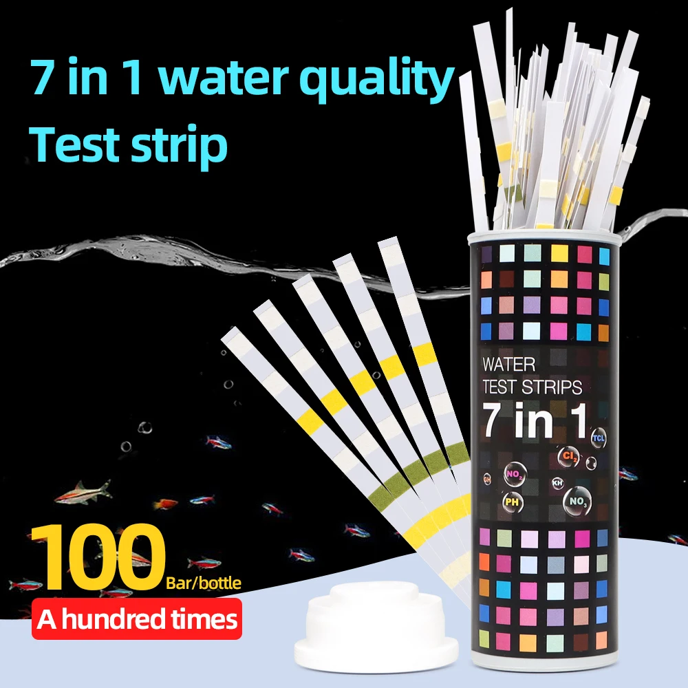 Persona verificando calidad del agua