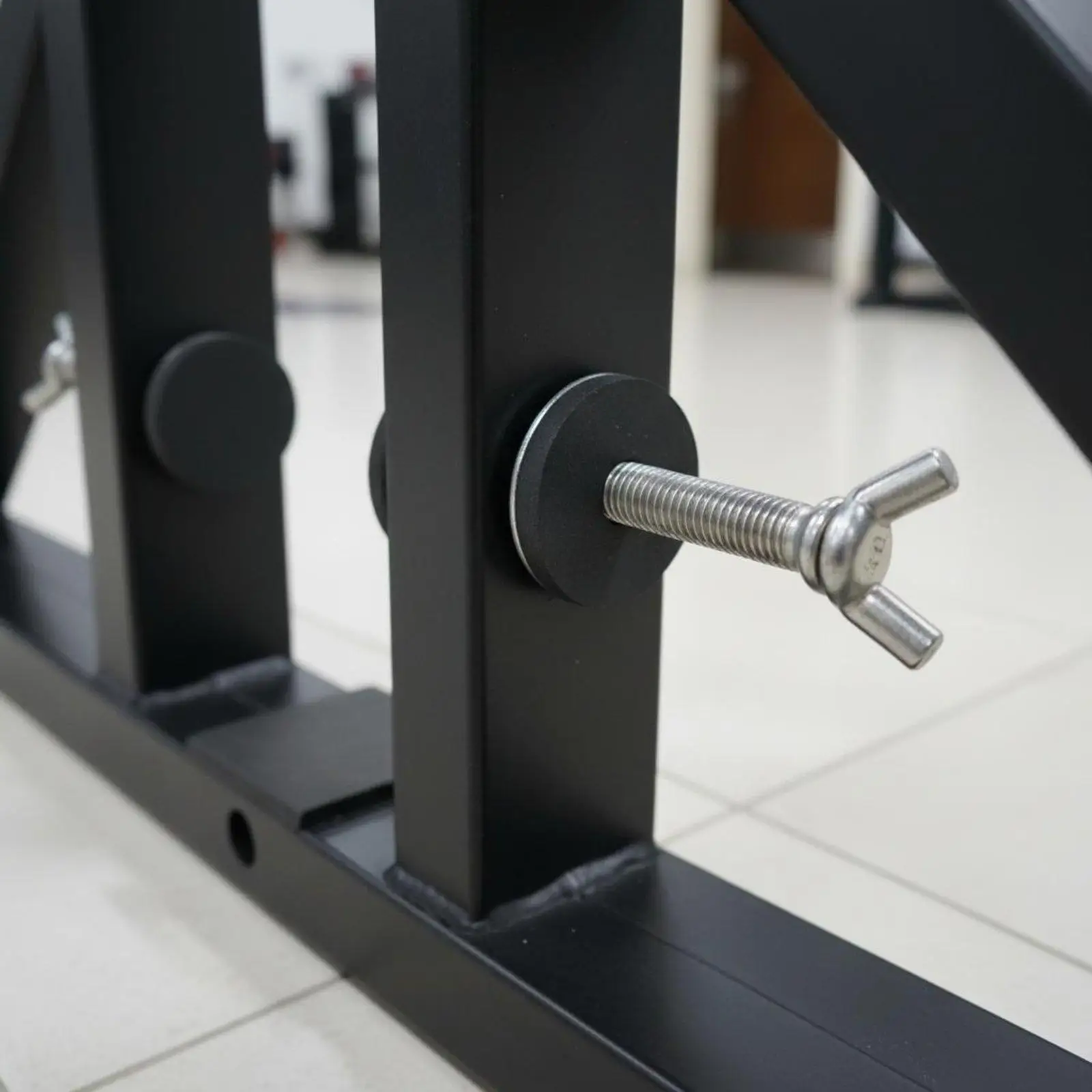 Display stand compacto y estable