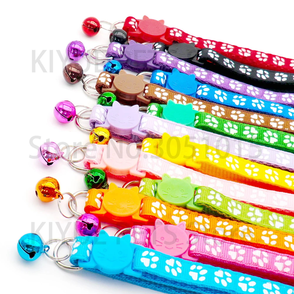 Collar antipérdida ajustable con campana y huellas para perros y gatos - imagen 4