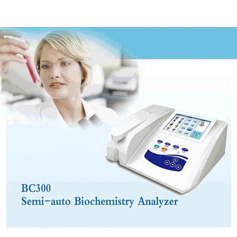 Vista frontal del analizador de bioquímica BC300