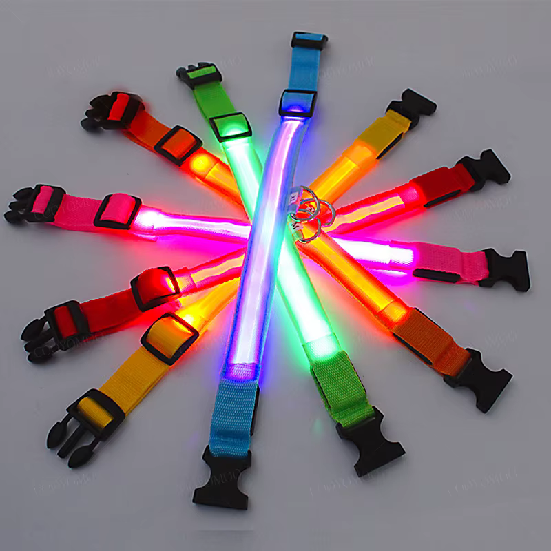 Collar LED luminoso para perros y gatos con luz nocturna USB - imagen 3