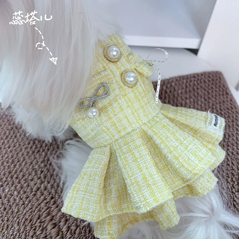 Detalle del vestido para mascota