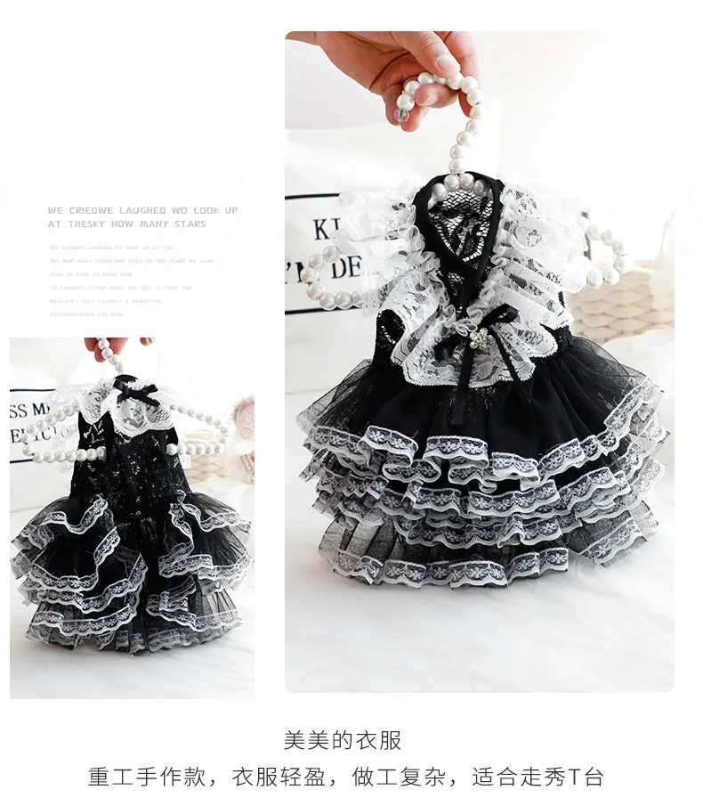 Falda en capas del vestido para mascota