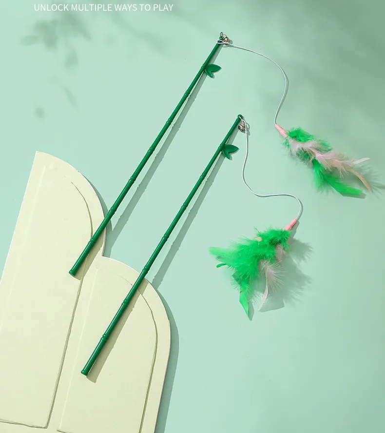 Plumas y campana de juguete interactivo para gatos