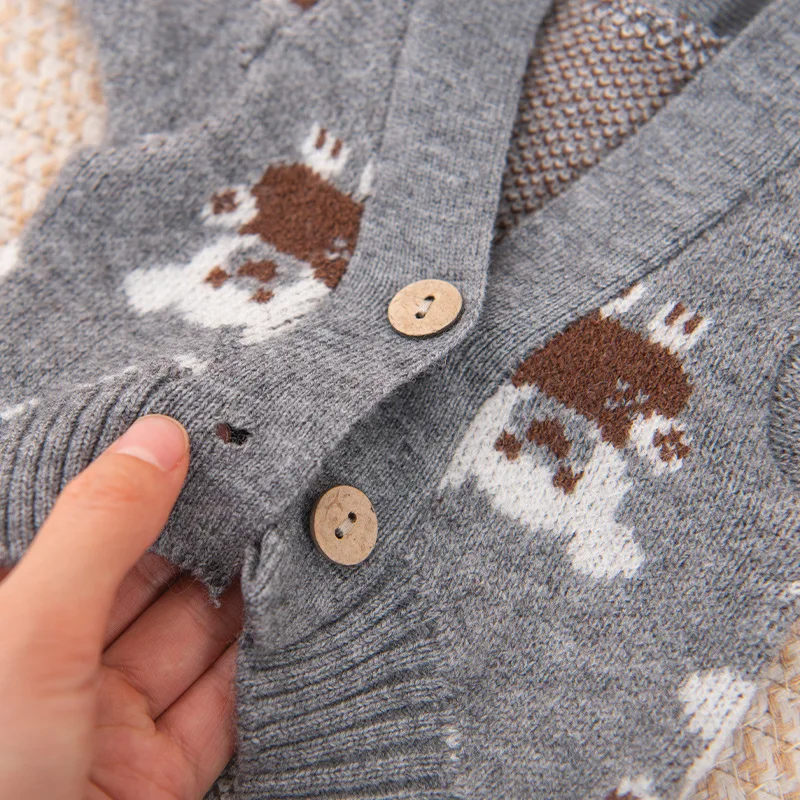 Suéter Tejido para Gatos y Perros Pequeños – Cuello V con Botones y Oso - imagen 3