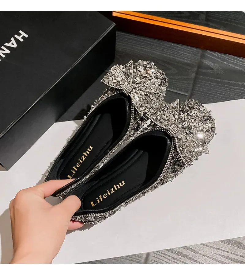 Zapatos de mujer detalle del lazo