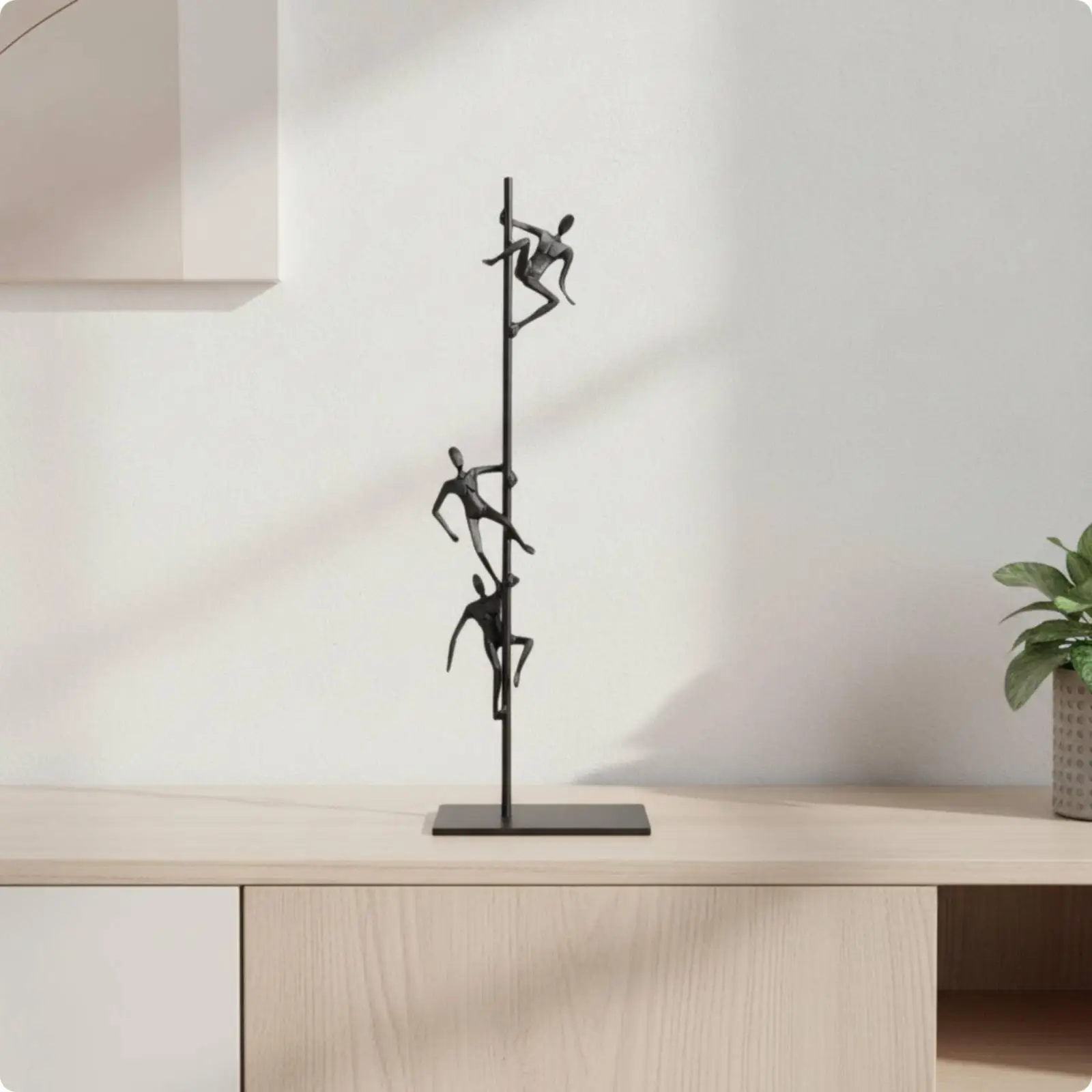 Escultura decorativa minimalista figuras escalando para mesa salón - imagen 4