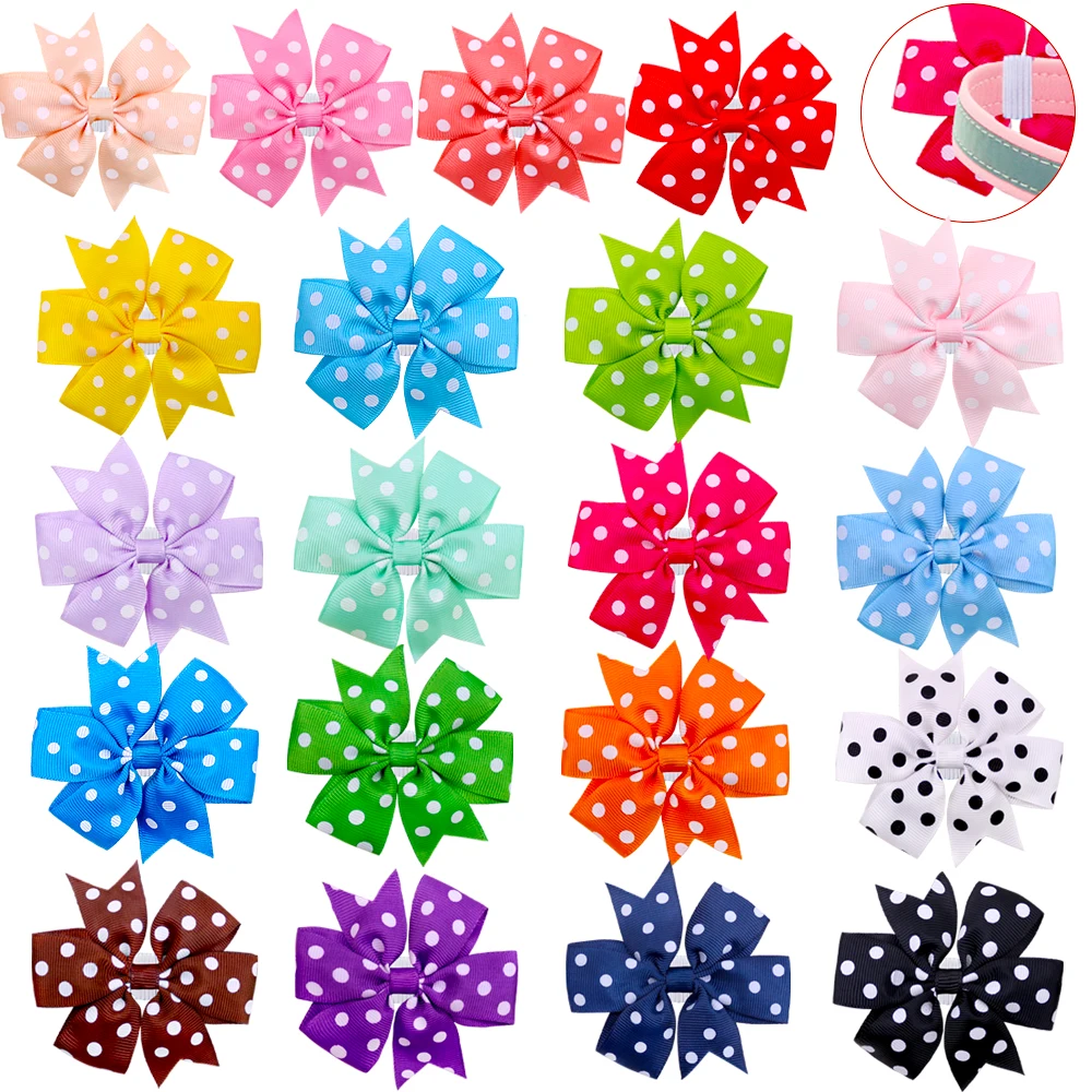 Collar de perro con pajarita de punto – vista frontal