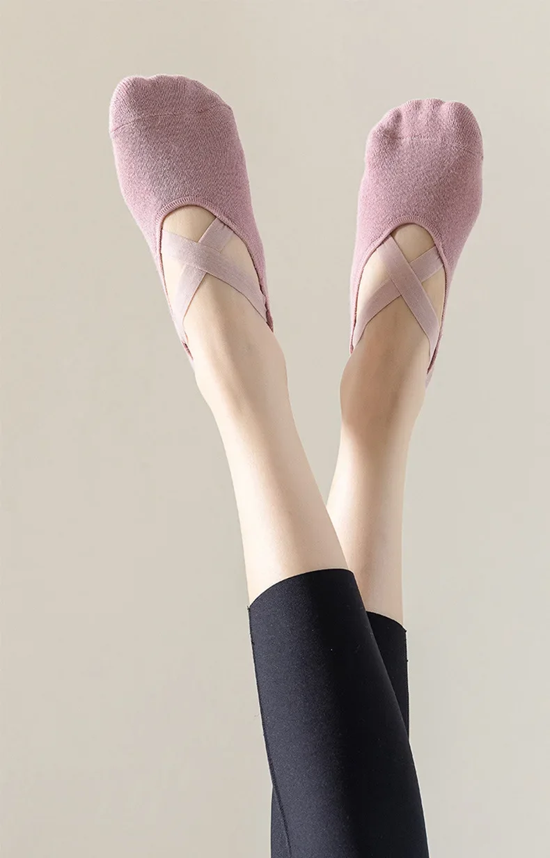 Calcetines de yoga antideslizantes en uso