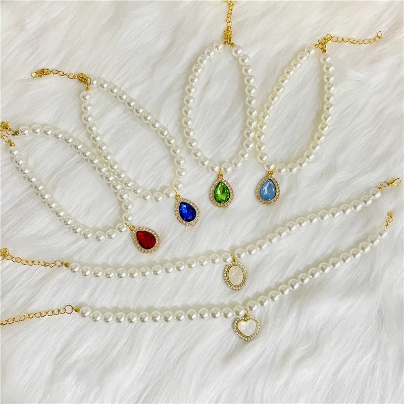 Collar de perlas con brillo elegante