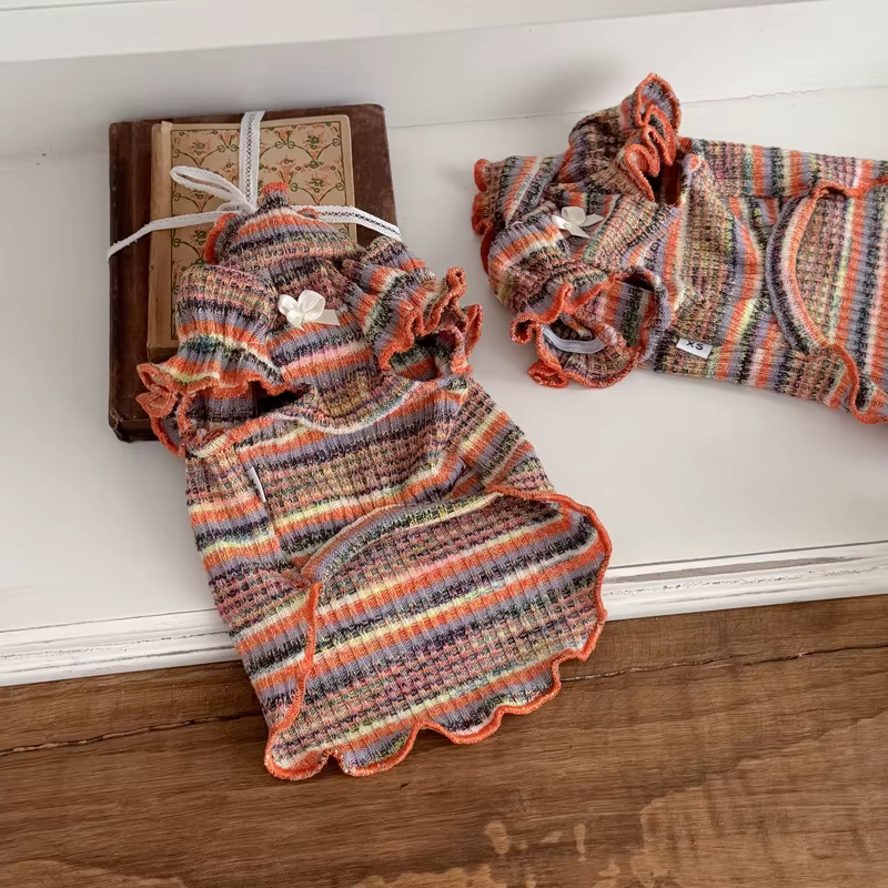 Camiseta Cuello Alto a Rayas para Perros Pequeños – Prenda de Invierno
