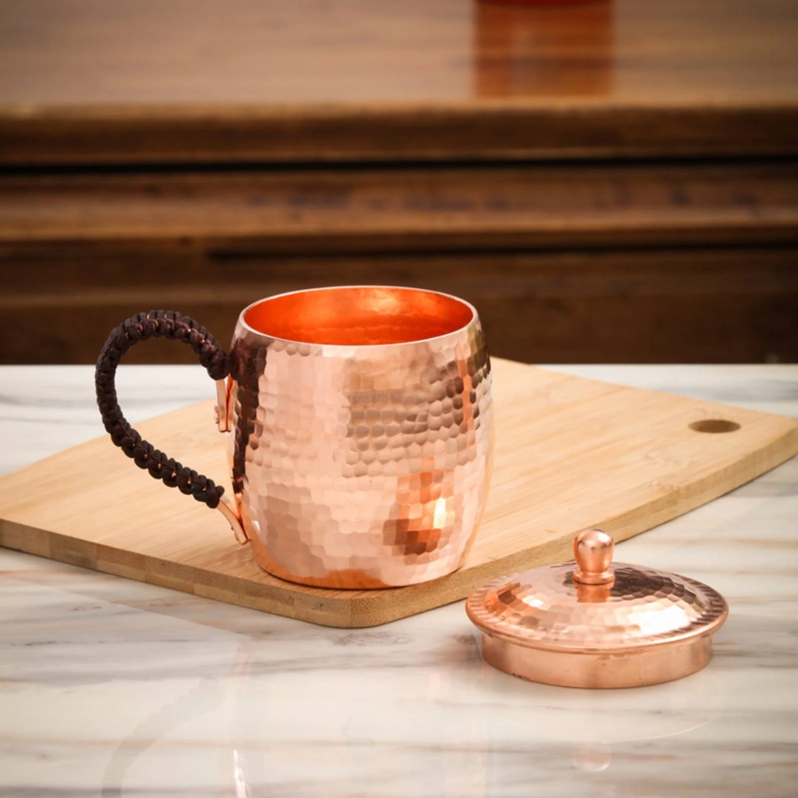 Taza de cobre para Moscow Mule con tapa y acabado pulido premium - imagen 2