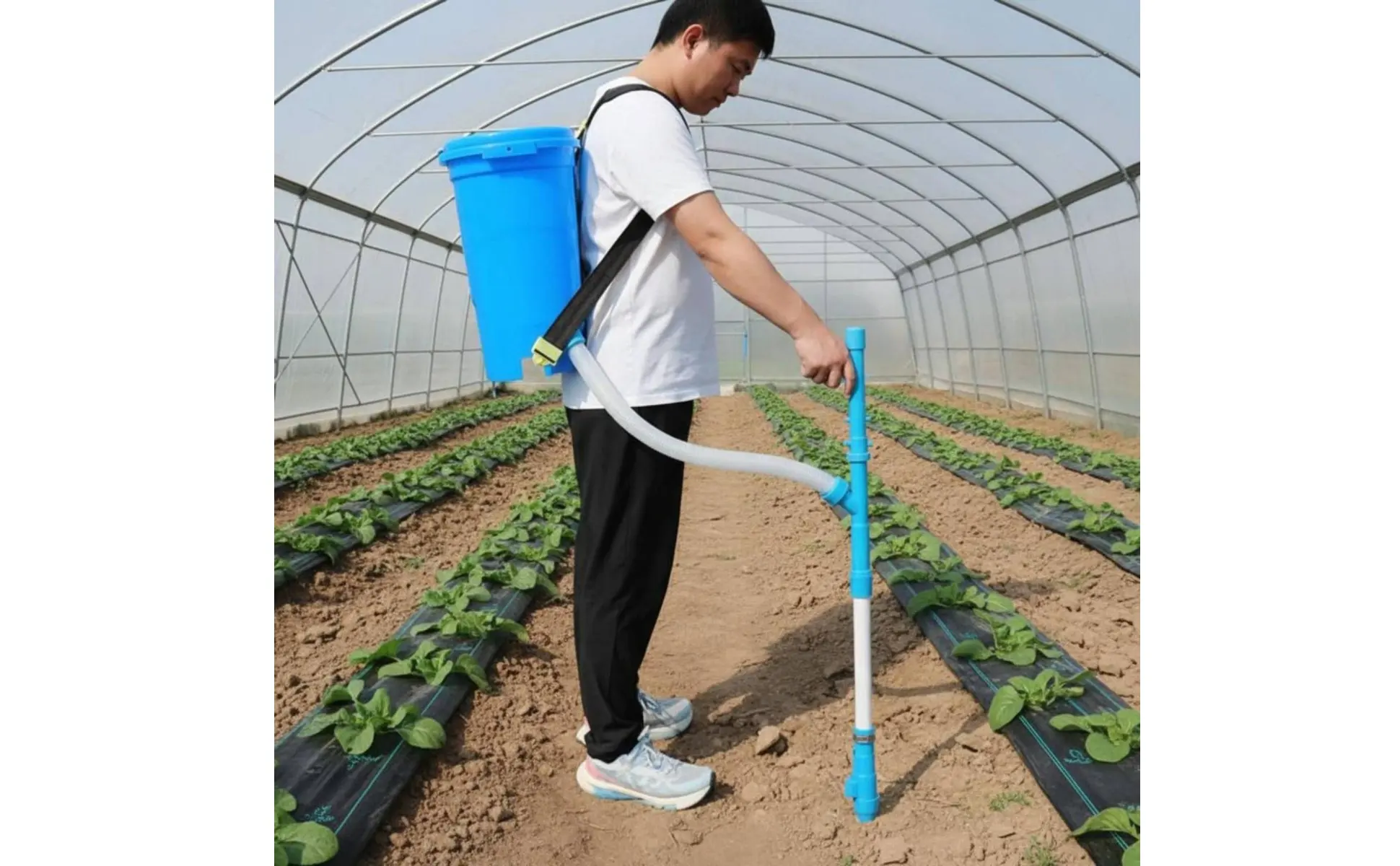 Backpack Soil Enhancer Applicator Adjustable Flow Double Pipe Fertilizing Tool Manual Granular Dispenser Long-Lasting