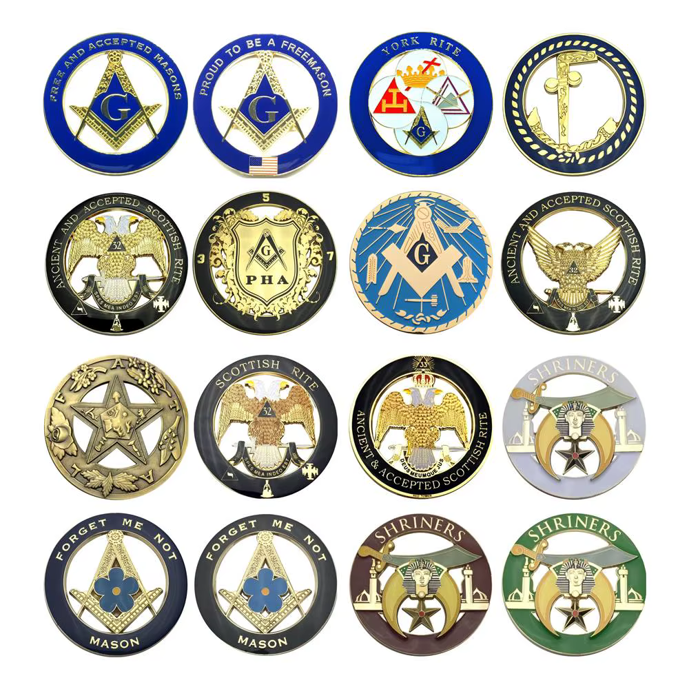 Insignia masónica metálica dorada Blue Lodge para coche con adhesivo rojo - imagen 4