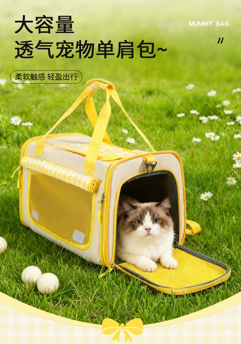 Bolso de mano para mascotas de gran espacio en uso