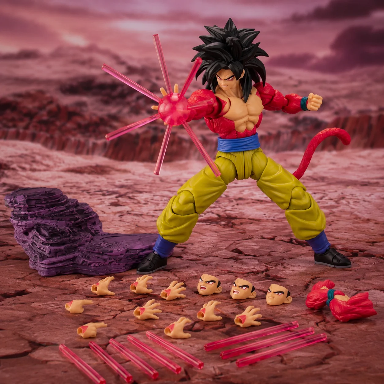 Figura de Goku Super Saiyan 4 en pose de exhibición