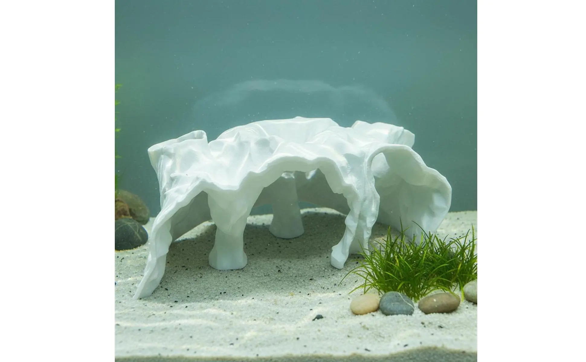 Cueva de acuario con aspecto natural y escondite submarino