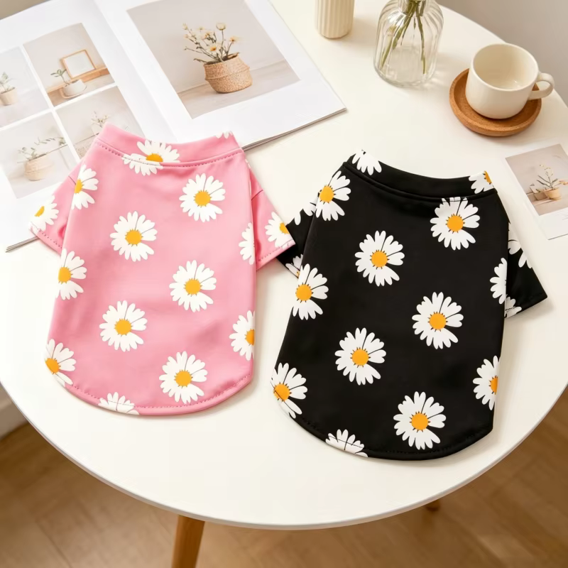 Camiseta con estampado de margaritas para perros pequeños y gatos - imagen 3
