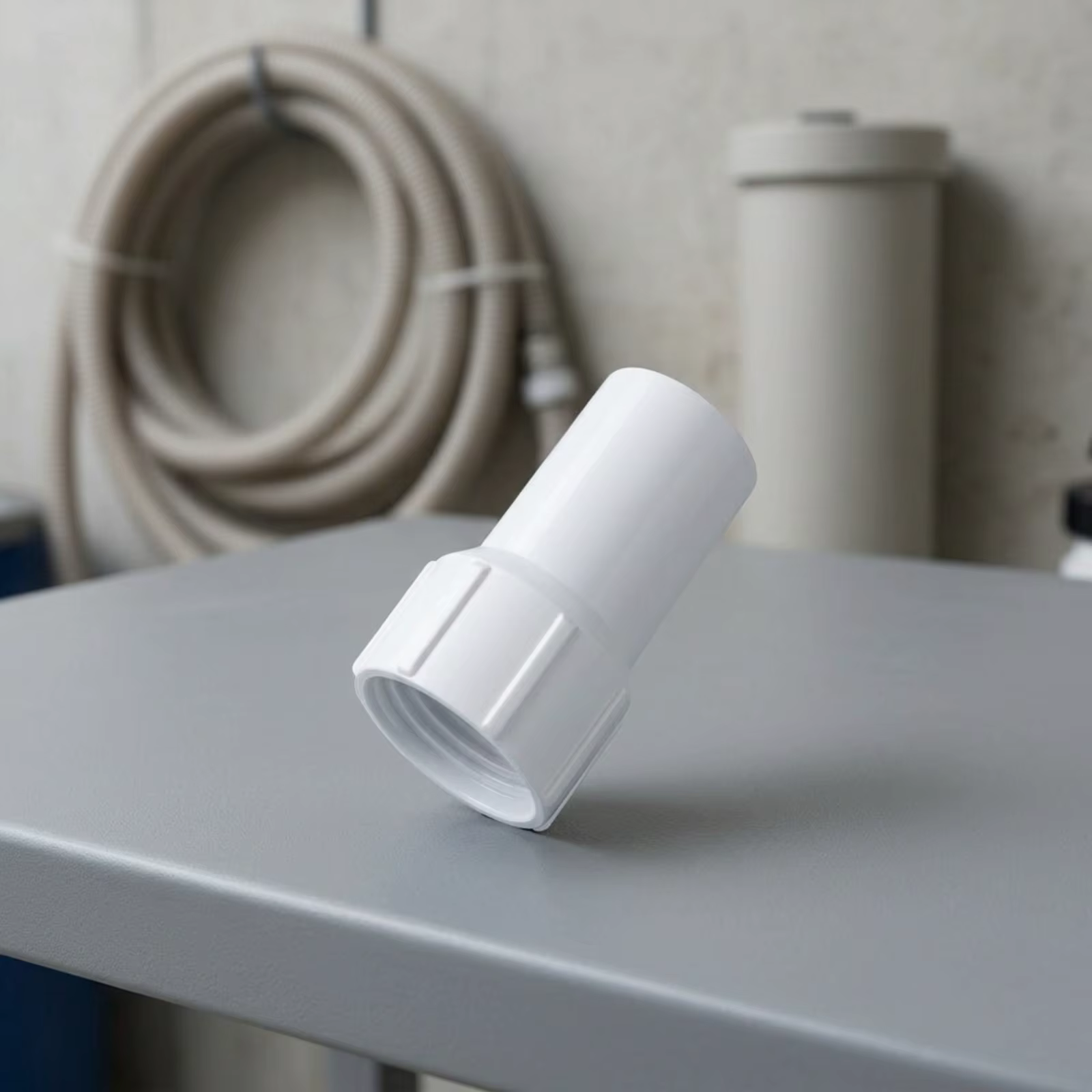 Adaptador acanalado para manguera de piscina elevada